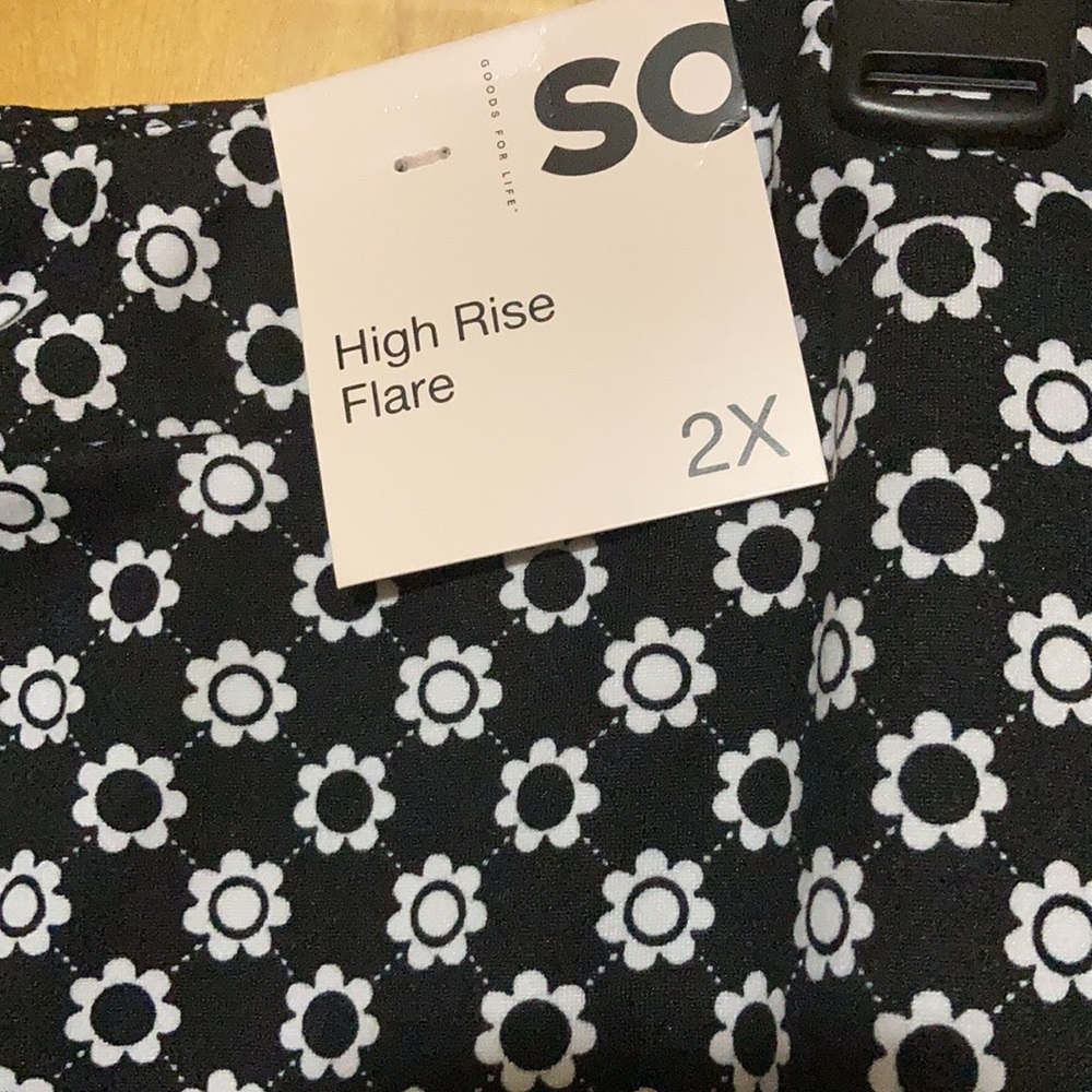 High Rise Flare Pant - Picture 4 of 6